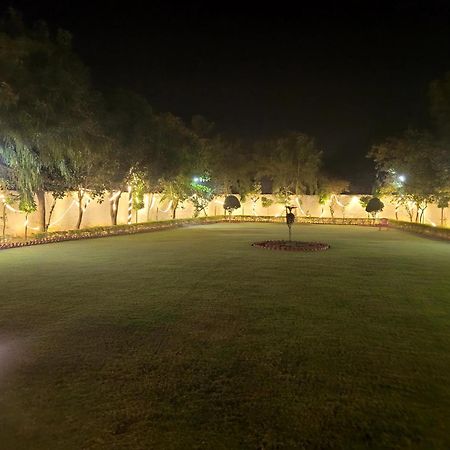 Villa Marks Farm à Alwar Extérieur photo