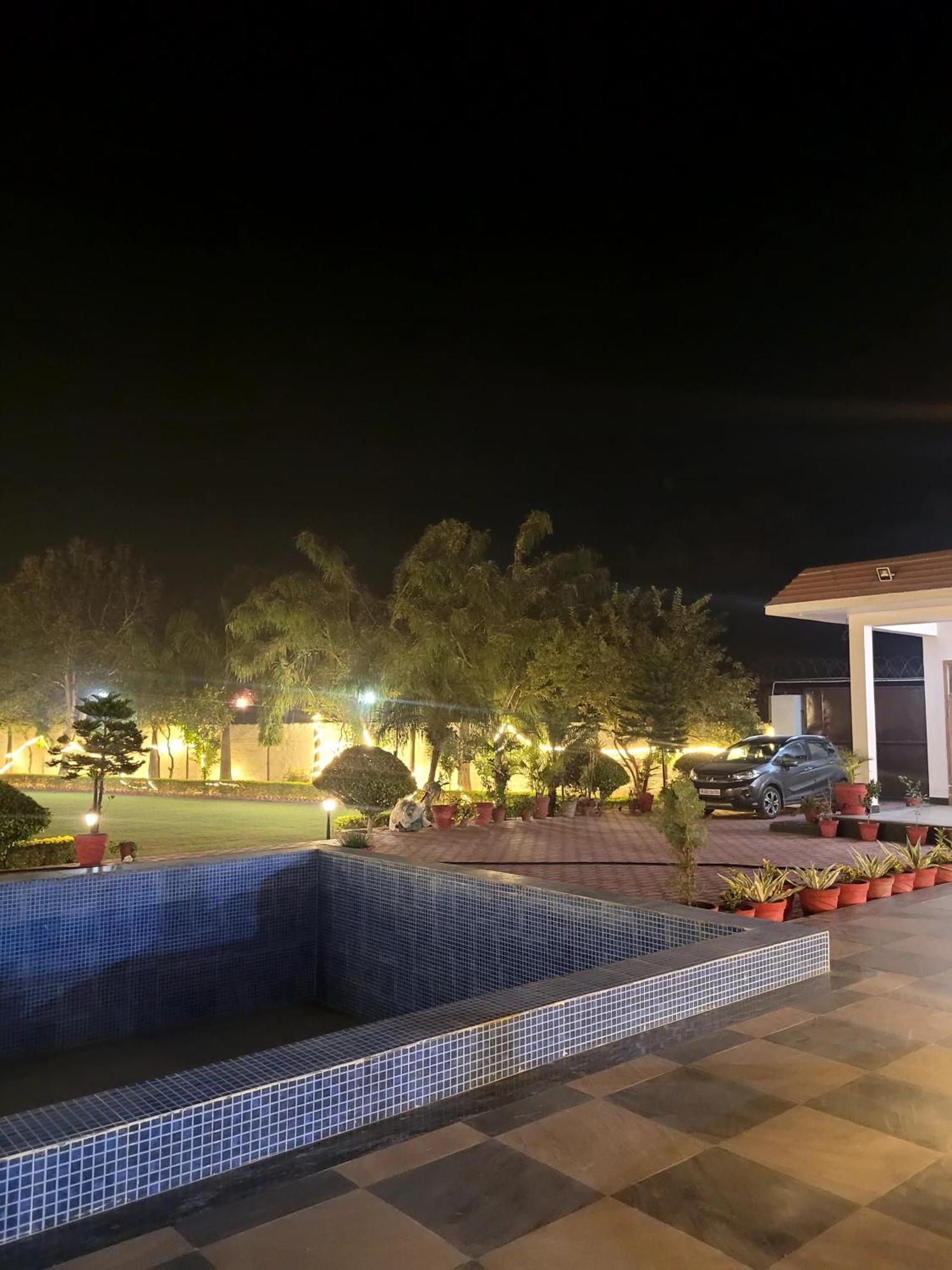 Villa Marks Farm à Alwar Extérieur photo